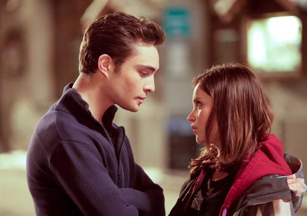 Кадр из фильма Как выйти замуж за миллиардера / Chalet Girl (2011)
