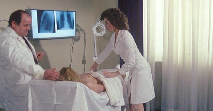 Кадр из фильма Да здравствует тюлень! / W la foca (1982)