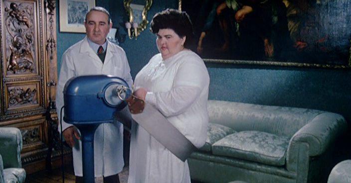 Кадр из фильма Да здравствует тюлень! / W la foca (1982)