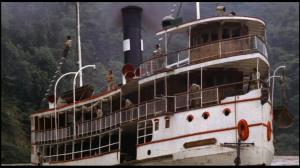 Кадры из фильма Фицкарральдо / Fitzcarraldo (1982)