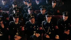 Кадры из фильма Перед закрытой дверью / Die Ausgesperrten (1982)
