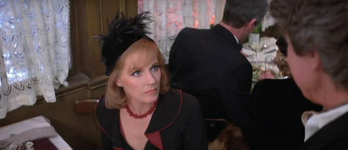 Кадр из фильма Виктор и Виктория / Victor Victoria (1982)