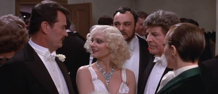 Кадр из фильма Виктор и Виктория / Victor Victoria (1982)