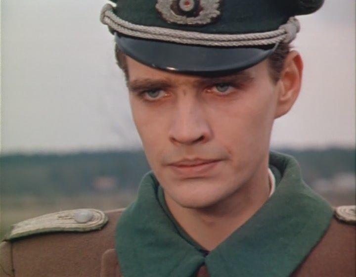 Кадр из фильма Оленья охота (1982)