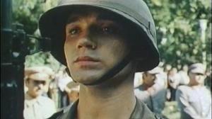 Кадры из фильма Падение кондора (1982)