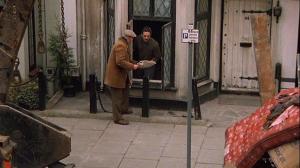 Кадры из фильма Лунный свет / Moonlighting (1982)