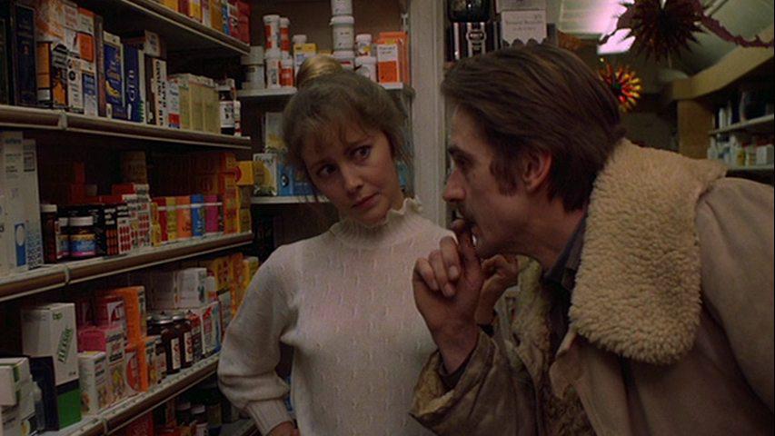 Кадр из фильма Лунный свет / Moonlighting (1982)
