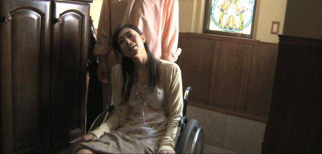 Кадр из фильма Паранормальное явление: Ночь в Токио / Paranômaru akutibiti: Dai-2-shô - Tokyo Night (2011)