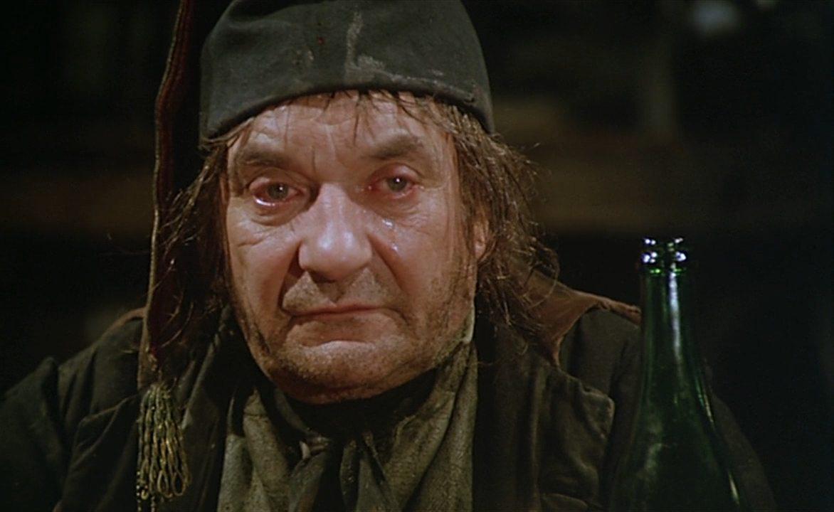Кадр из фильма Отверженные / Les misérables (1982)