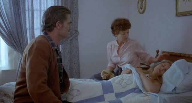 Кадр из фильма Суеверие / Superstition (1982)