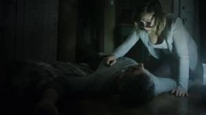 Кадры из фильма Тихий дом / Silent House (2011)