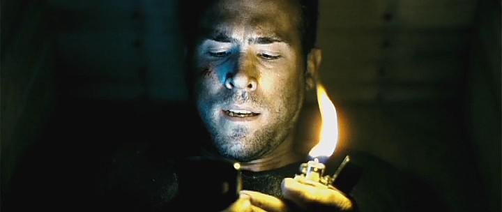 Кадр из фильма Погребенный заживо / Buried (2010)