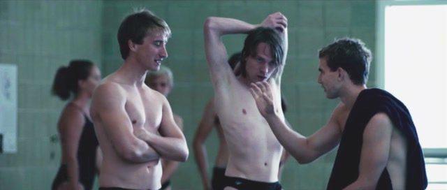 Кадр из фильма Молодым без толку / Wasted on the Young (2010)