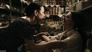Кадры из фильма Линч / Relative Values (2010)