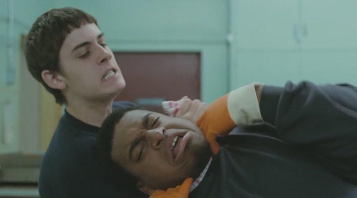 Кадр из фильма Загон для собак / Dog Pound (2010)