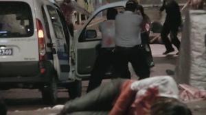 Кадры из фильма Остров: Свадьба зомби / Ada: Zombilerin Dügünü (2010)