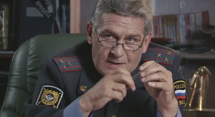 Кадр из фильма Ползёт змея (2010)