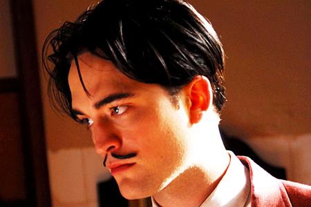 Кадр из фильма Отголоски прошлого / Little Ashes (2009)