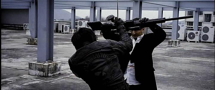 Кадр из фильма Поцелуй и пристрели меня / Kilme (2009)