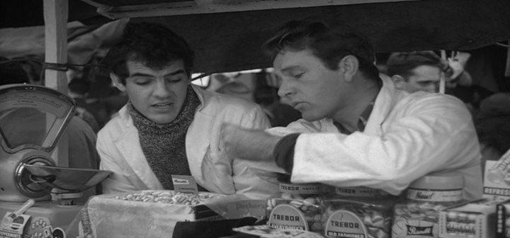 Кадр из фильма Оглянись во гневе / Look Back in Anger (1959)