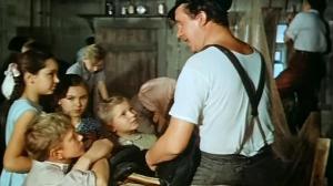 Кадры из фильма Ребята с Канонерского (1960)