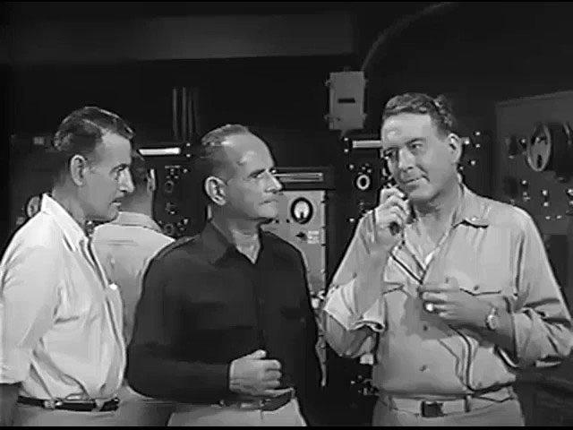 Кадр из фильма Атомная подводная лодка / The Atomic Submarine (1960)