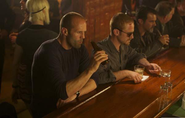Кадр из фильма Механик / The Mechanic (2011)