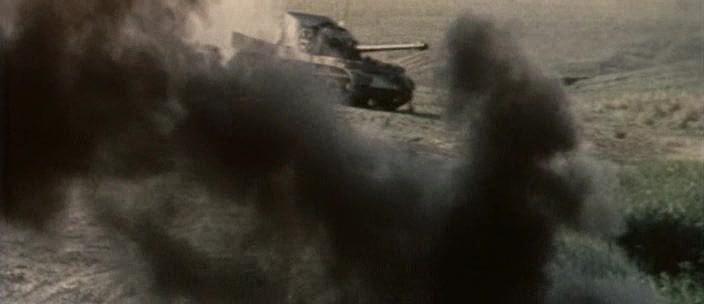 Кадр из фильма Экипаж машины боевой (1983)