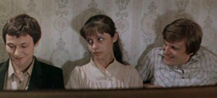 Кадр из фильма Среди тысячи дорог (1983)