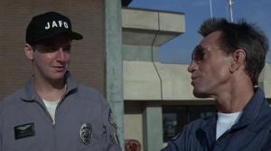 Кадры из фильма Голубой гром / Blue Thunder (1983)