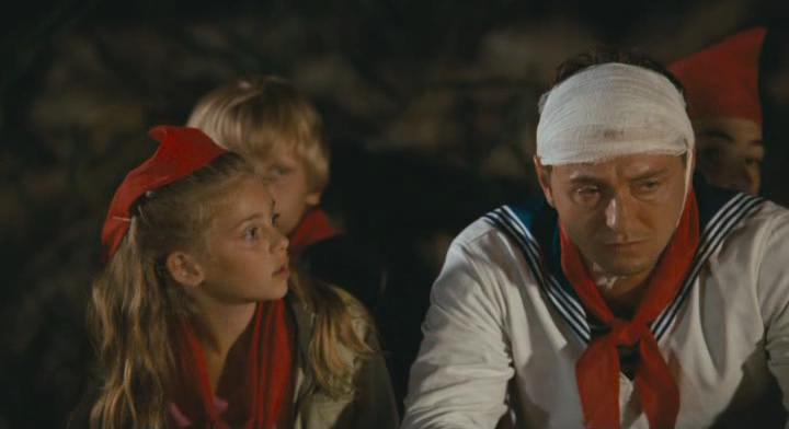 Кадр из фильма Каникулы Строгого Режима (2009)