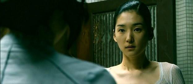 Кадр из фильма Йога / Yoga Hakwon (2009)