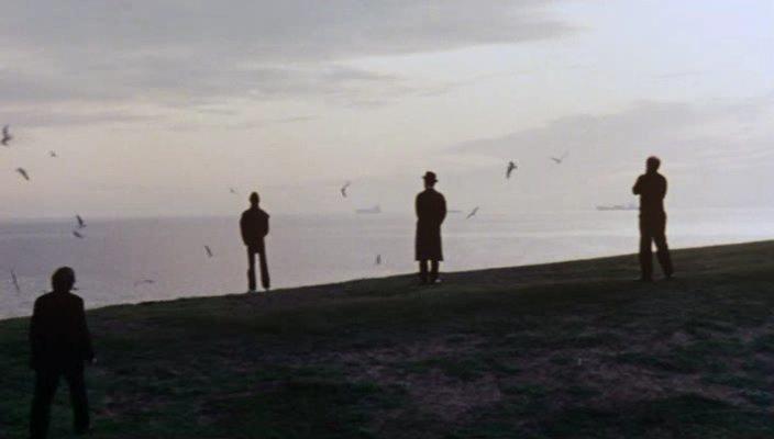 Кадр из фильма Человек цветов / Man of Flowers (1983)