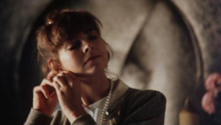 Кадр из фильма Человек цветов / Man of Flowers (1983)