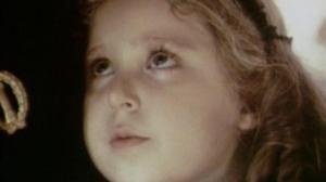 Кадры из фильма Среди серых камней (1983)