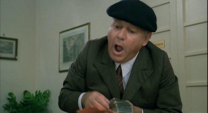 Кадр из фильма У Фантоцци опять неприятности / Fantozzi subisce ancora (1983)