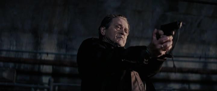 Кадр из фильма Точка разлома / Breaking Point (2009)