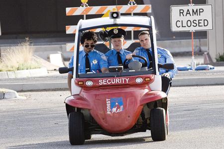 Кадр из фильма Типа крутой охранник / Observe and Report (2009)