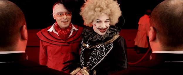 Кадр из фильма Мэлис в стране чудес / Malice in Wonderland (2009)
