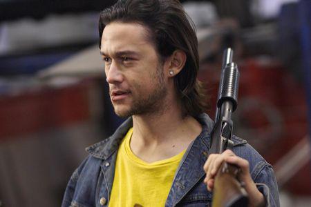 Кадр из фильма Киллер / Killshot (2009)
