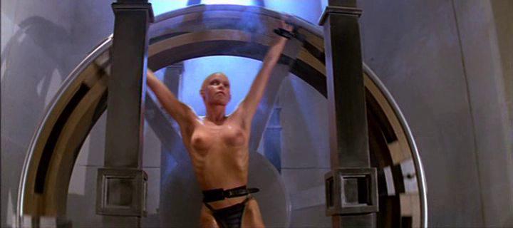 Кадр из фильма Гвендолин / Gwendoline (1984)
