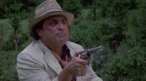 Кадры из фильма Роман с камнем и Жемчужина Нила / Romancing the Stone (1984)