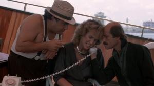 Кадры из фильма Роман с камнем и Жемчужина Нила / Romancing the Stone (1984)