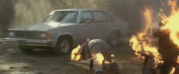 Кадр из фильма Порождающая огонь / Firestarter (1984)