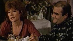Кадры из фильма Потаскушка / La Garce (1984)