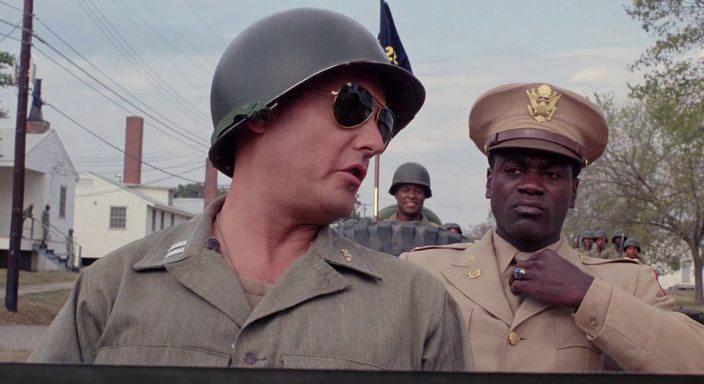 Кадр из фильма Армейская история / A Soldier's Story (1984)