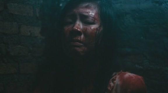 Кадр из фильма Мясорубка / Cheuuat gaawn chim (2009)