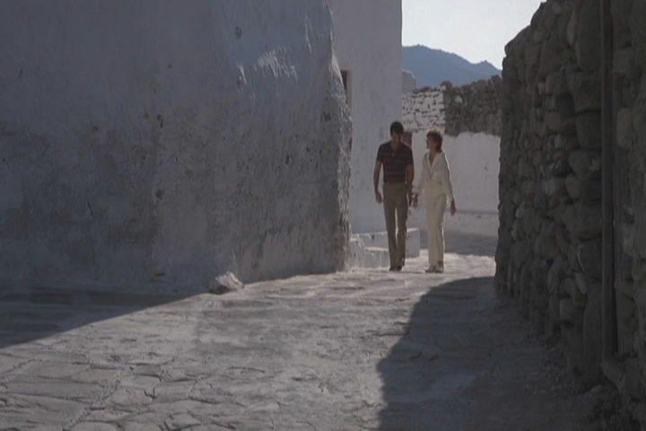 Кадр из фильма Маленькая барабанщица / The Little Drummer Girl (1984)