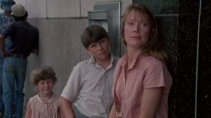 Кадры из фильма Река / The River (1984)