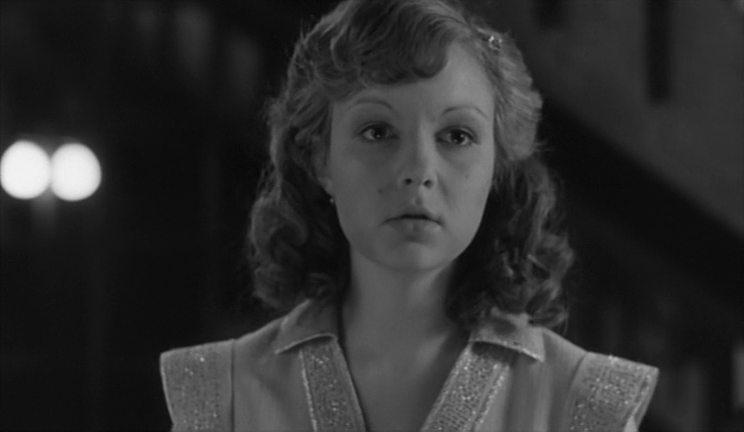 Кадр из фильма Время и семья Конвей (1984)